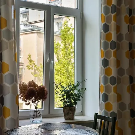 Wolnosc Centre Comfy By Bookinghost Apartamento *