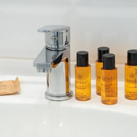 Wolnosc Centre Comfy By Bookinghost *